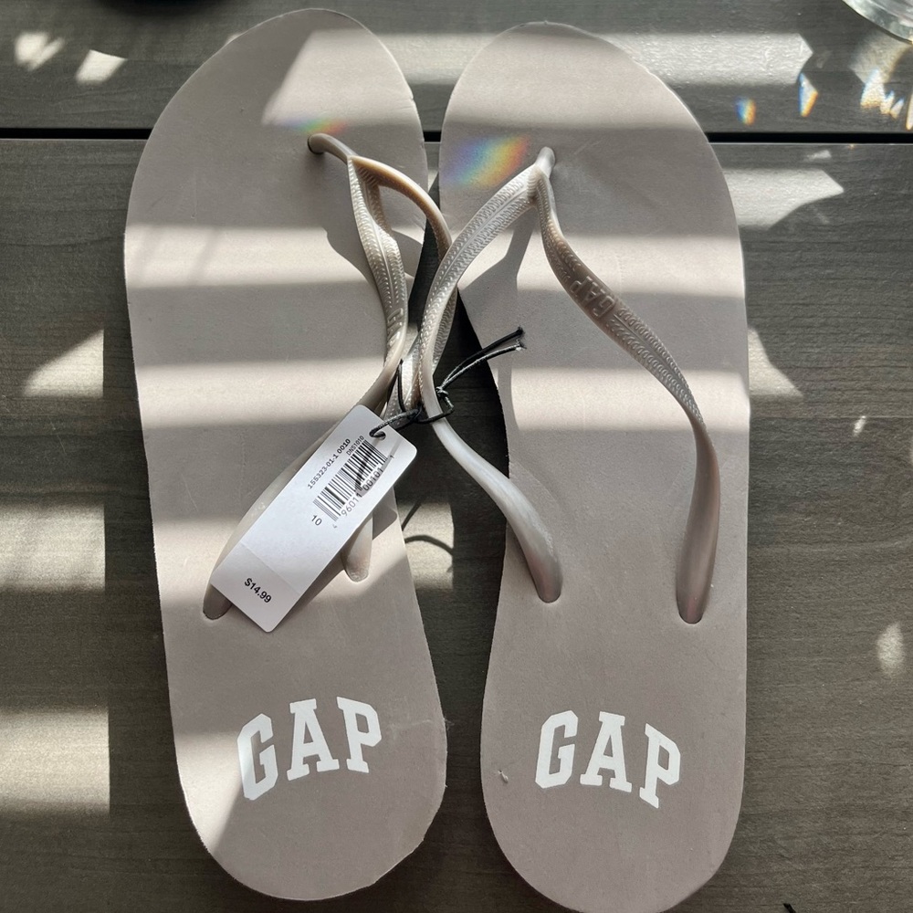 Gap New With Tag Wedge Flip Flops Size 10